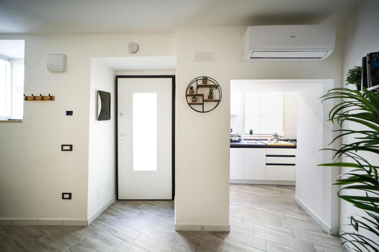 サレルノSmart House Ingresso Indipendente- Amalfi Coastアパートメント エクステリア 写真