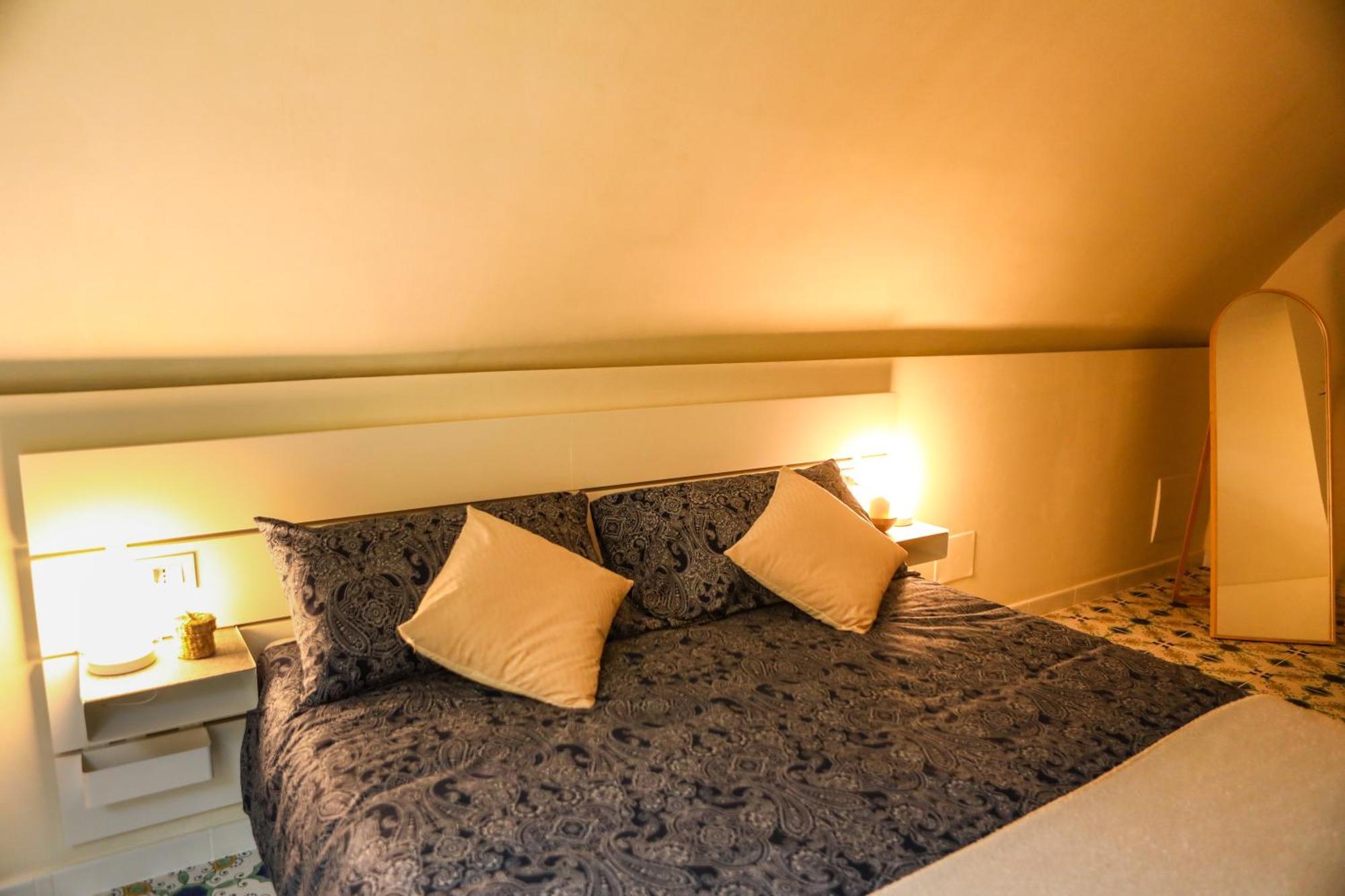 サレルノSmart House Ingresso Indipendente- Amalfi Coastアパートメント エクステリア 写真
