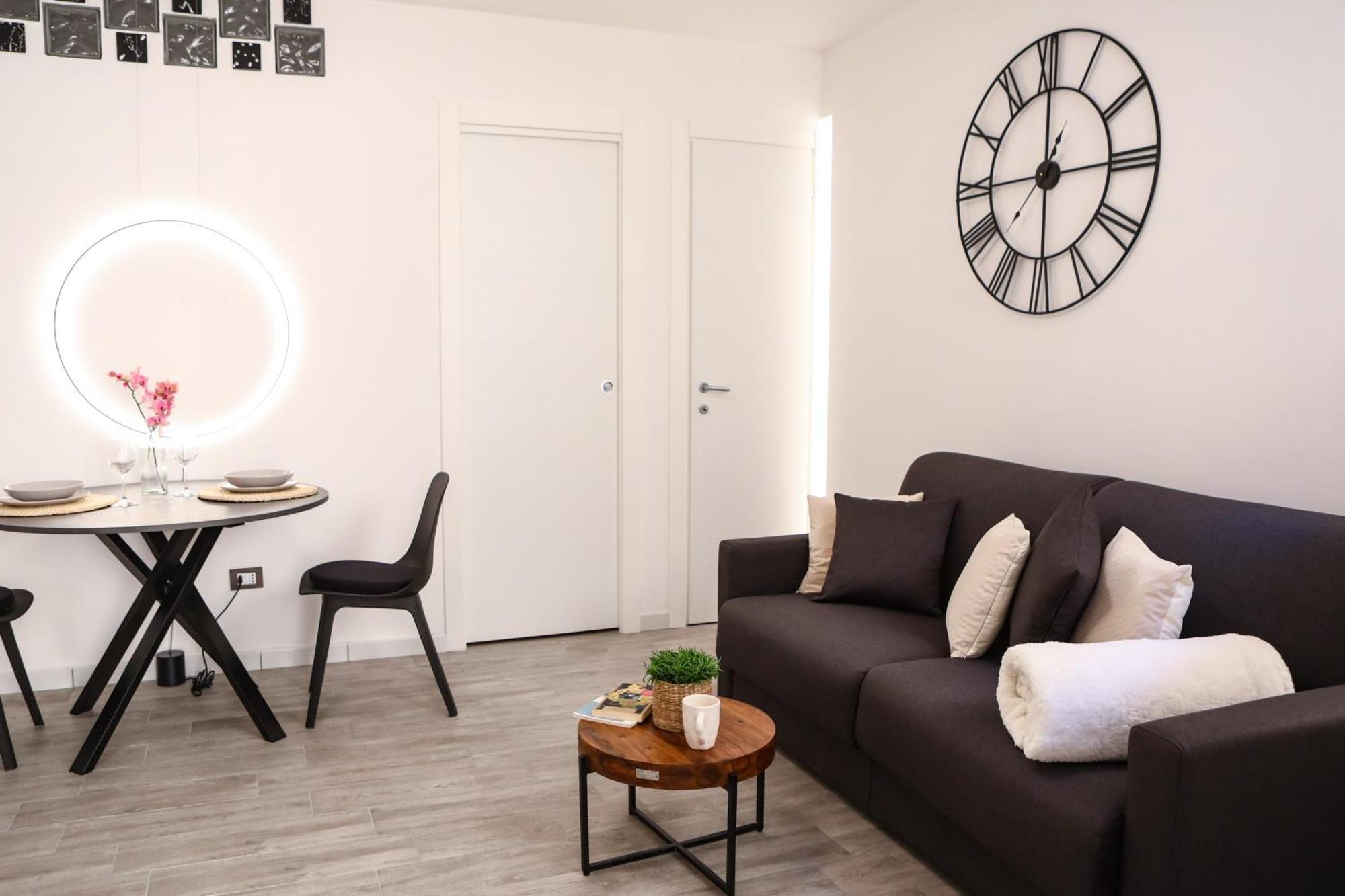 サレルノSmart House Ingresso Indipendente- Amalfi Coastアパートメント エクステリア 写真